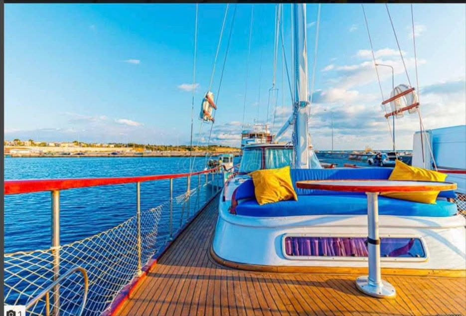 Centaur Yachting  in Kala Nera