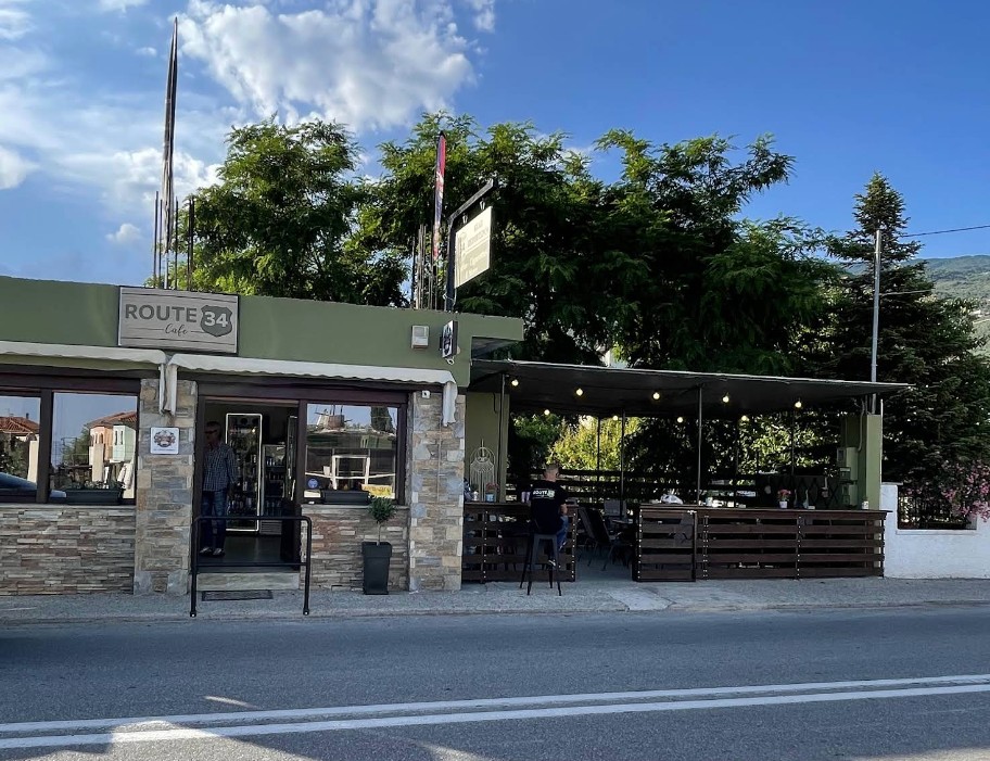 Route 34 Coffee shop in Kato Gatzea 